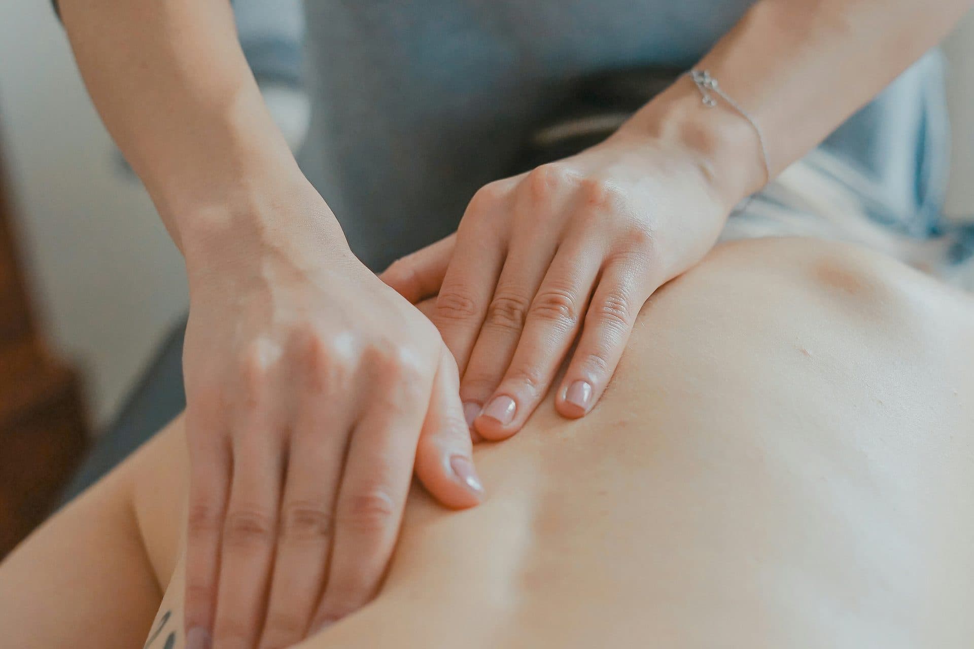 Brazilian Lymphatic Drainage: The Renata França Method and How It Differs from the Classic Technique