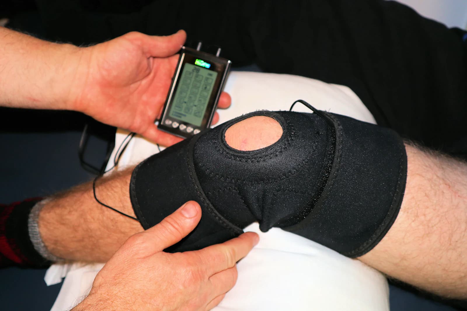 Knee Osteoarthritis: How Physiotherapy Can Reduce Pain and Delay Surgery